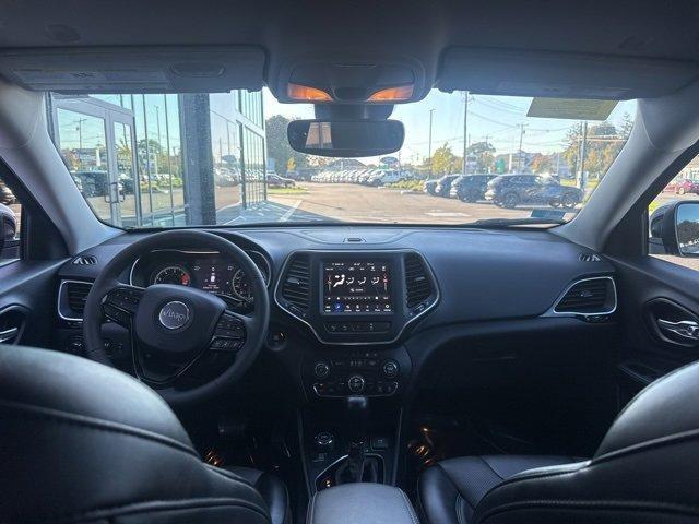used 2023 Jeep Cherokee car, priced at $25,387