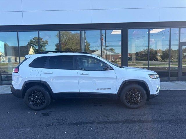 used 2023 Jeep Cherokee car, priced at $25,387