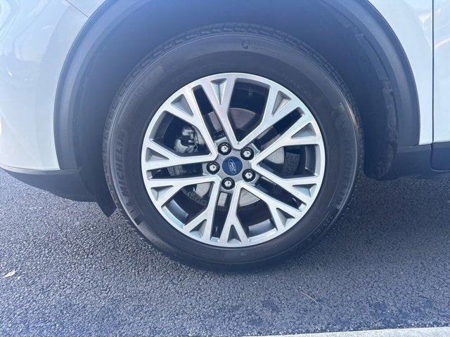 used 2022 Ford Escape car, priced at $25,487