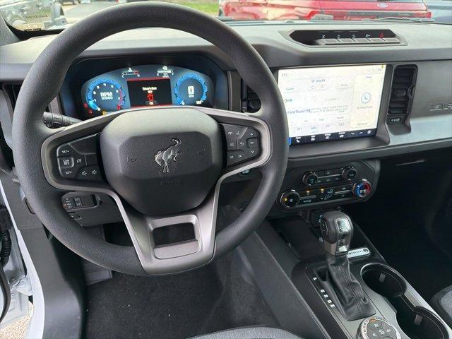 new 2025 Ford Bronco car, priced at $52,039