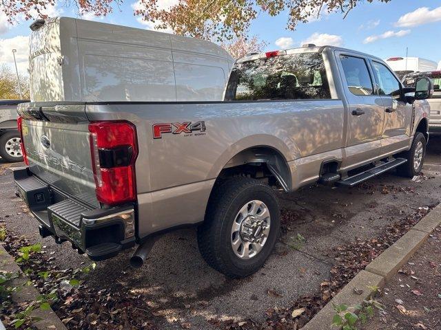 new 2024 Ford F-350 car, priced at $60,405