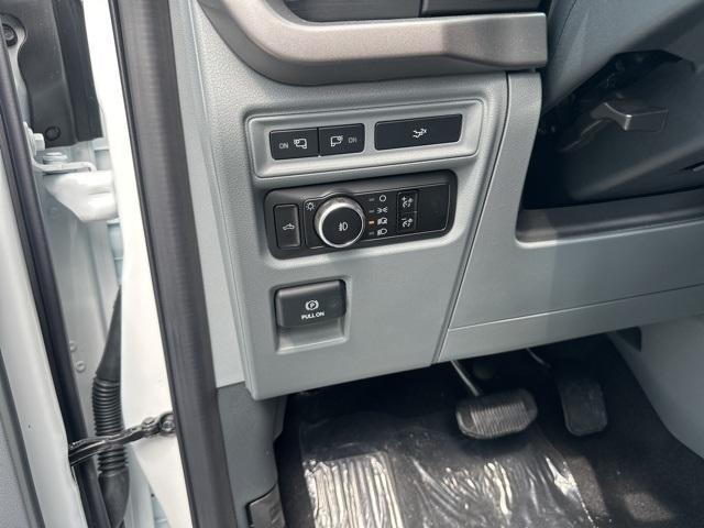 new 2024 Ford F-150 car, priced at $49,900
