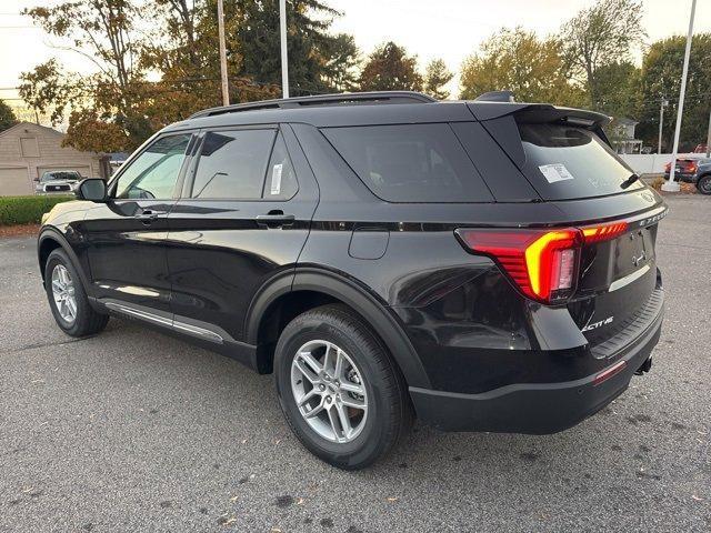 new 2025 Ford Explorer car, priced at $42,350