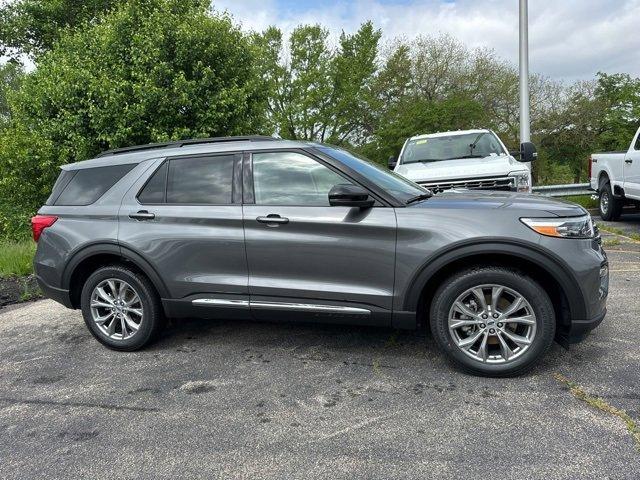 new 2024 Ford Explorer car, priced at $51,815