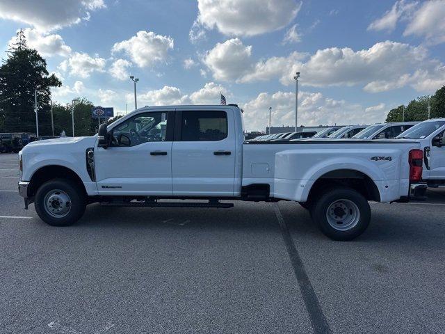new 2025 Ford F-350 car, priced at $72,839