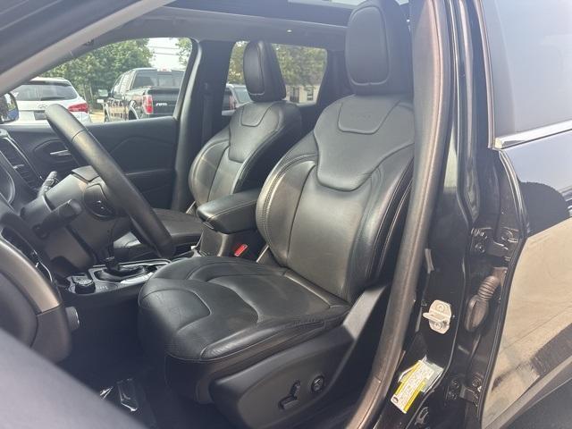 used 2019 Jeep Cherokee car, priced at $14,487