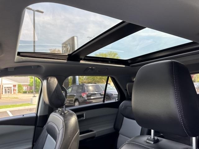 used 2022 Ford Explorer car, priced at $33,998