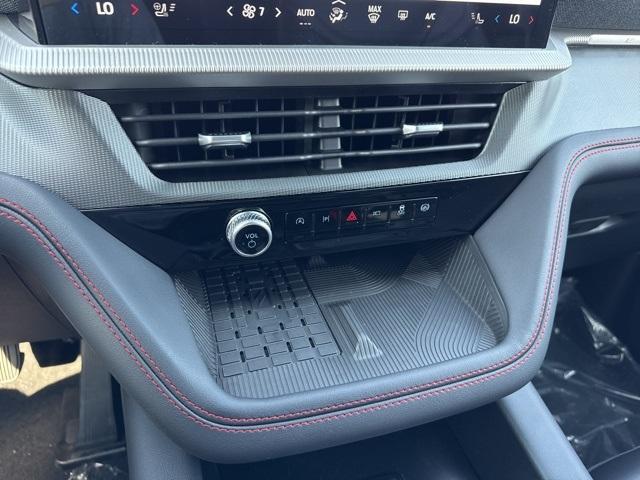 new 2025 Ford Explorer car, priced at $51,524