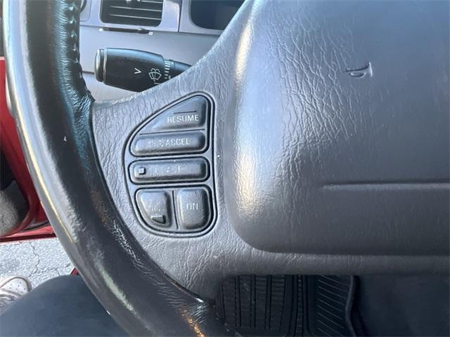 used 2000 Lincoln Town Car car, priced at $8,888