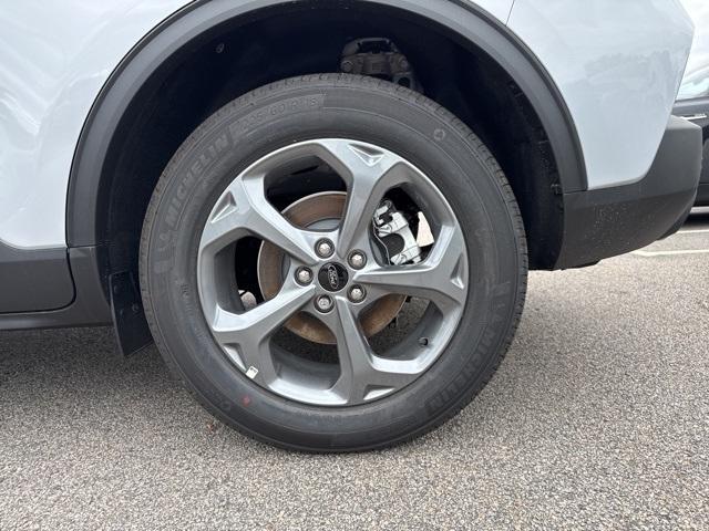 new 2025 Ford Escape car, priced at $32,220