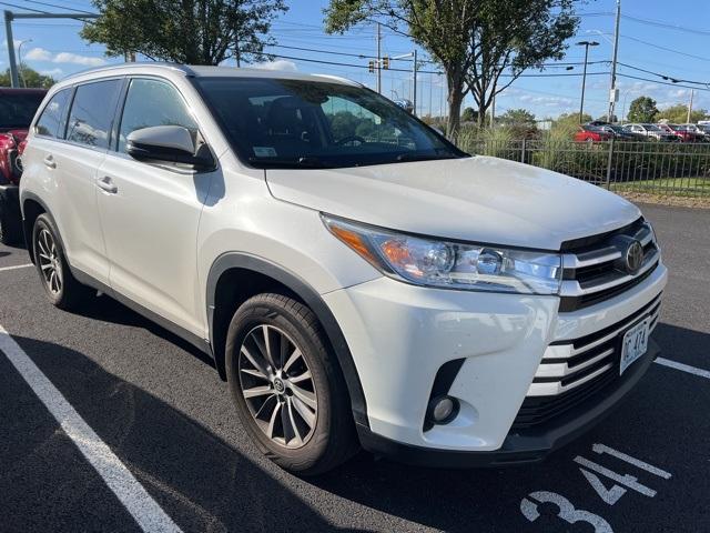 used 2019 Toyota Highlander car, priced at $19,387