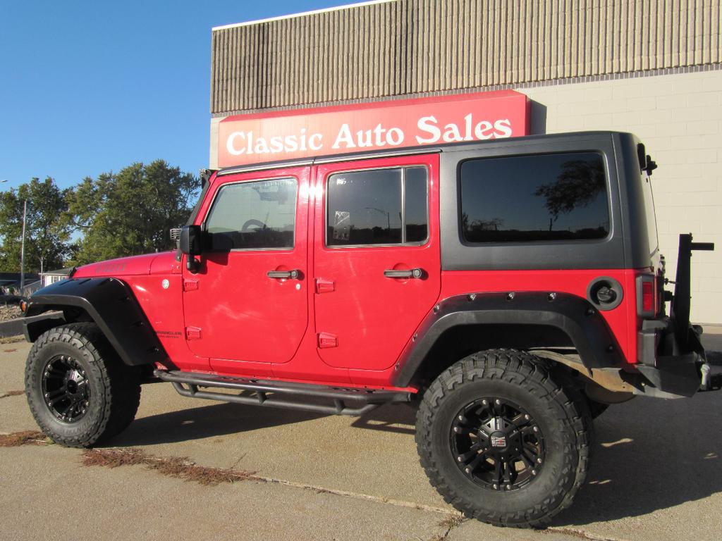 used 2015 Jeep Wrangler Unlimited car, priced at $17,900