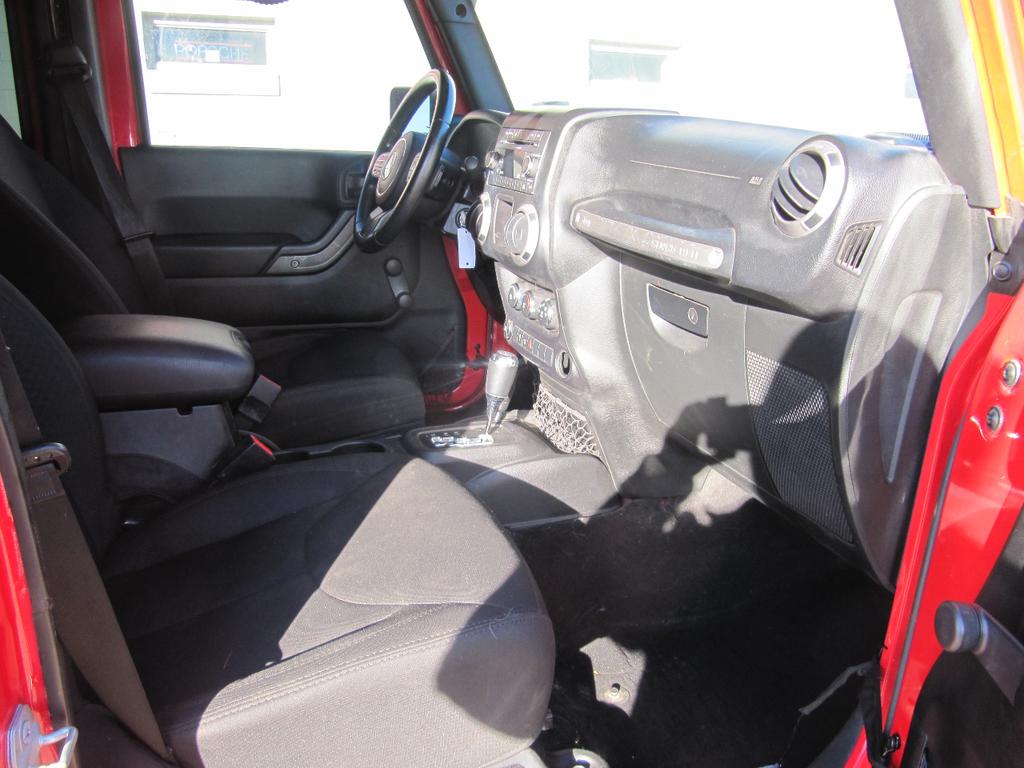 used 2015 Jeep Wrangler Unlimited car, priced at $17,900