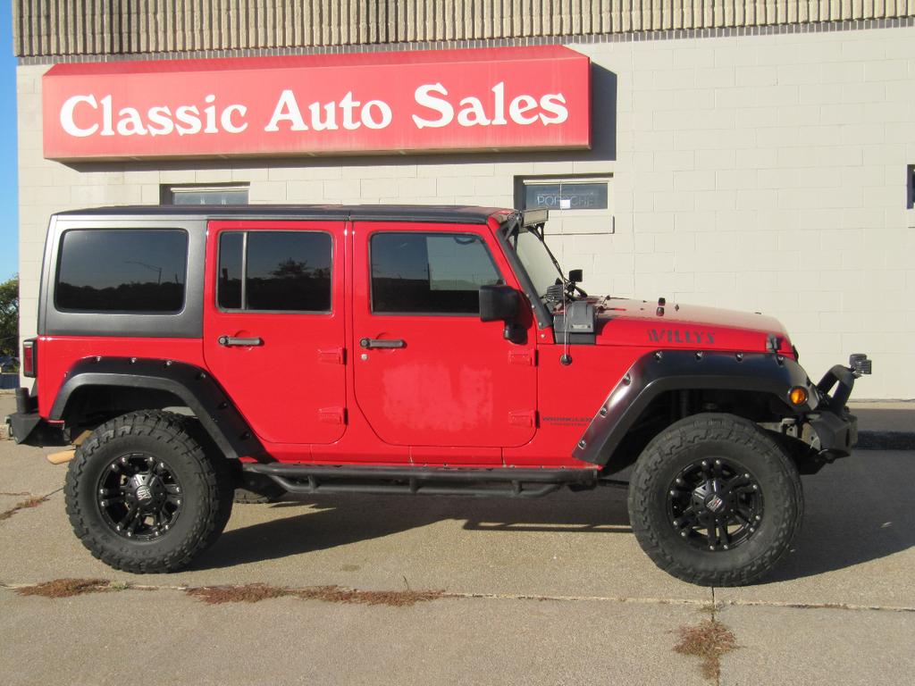used 2015 Jeep Wrangler Unlimited car, priced at $17,900