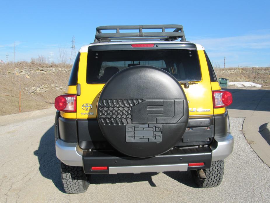 used 2007 Toyota FJ Cruiser car, priced at $22,900