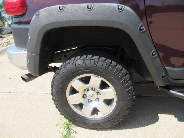 used 2007 Toyota FJ Cruiser car, priced at $33,900