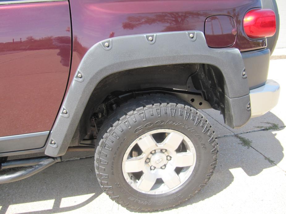 used 2007 Toyota FJ Cruiser car, priced at $33,900