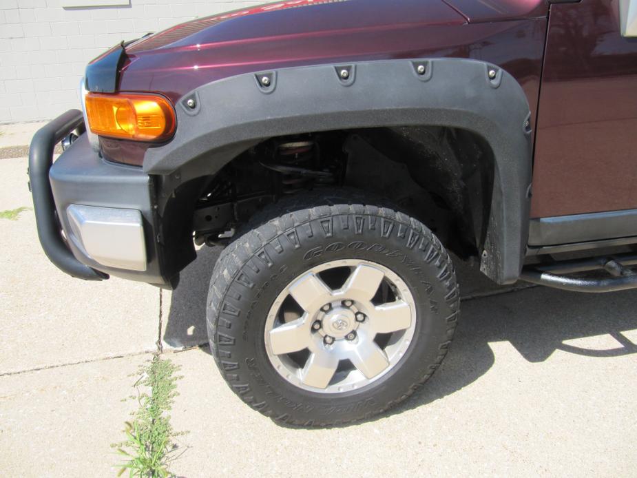 used 2007 Toyota FJ Cruiser car, priced at $33,900