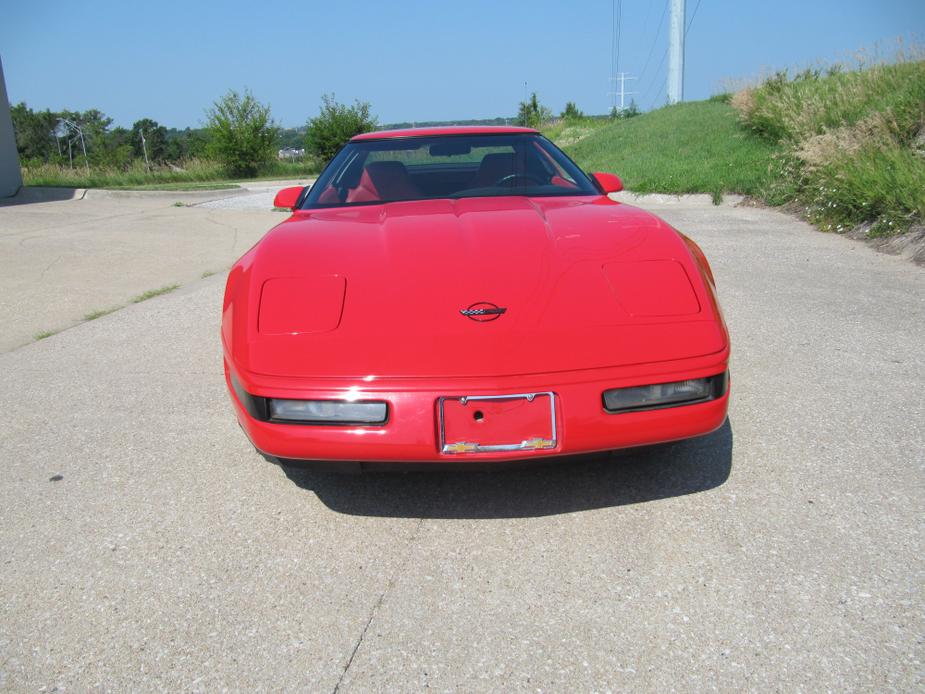 used 1995 Chevrolet Corvette car, priced at $12,900