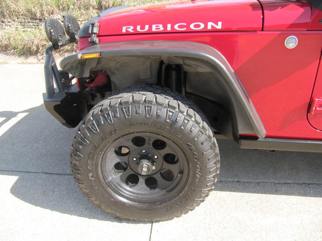 used 2011 Jeep Wrangler Unlimited car, priced at $17,900