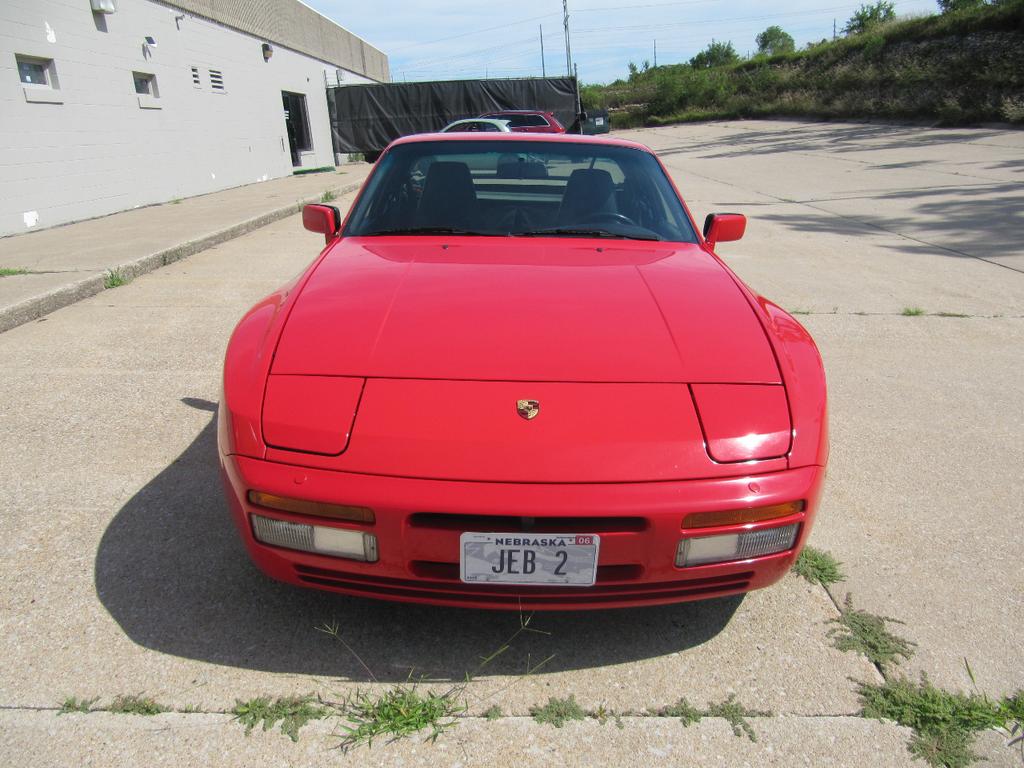 used 1991 Porsche 944 car, priced at $19,900