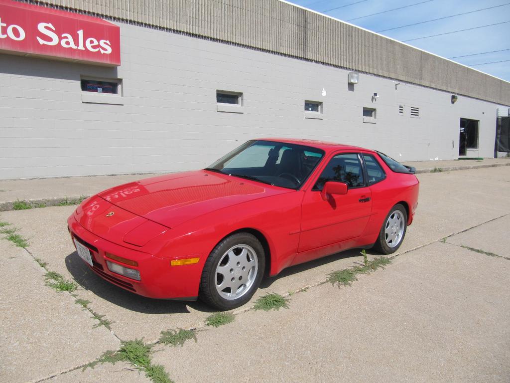 used 1991 Porsche 944 car, priced at $19,900