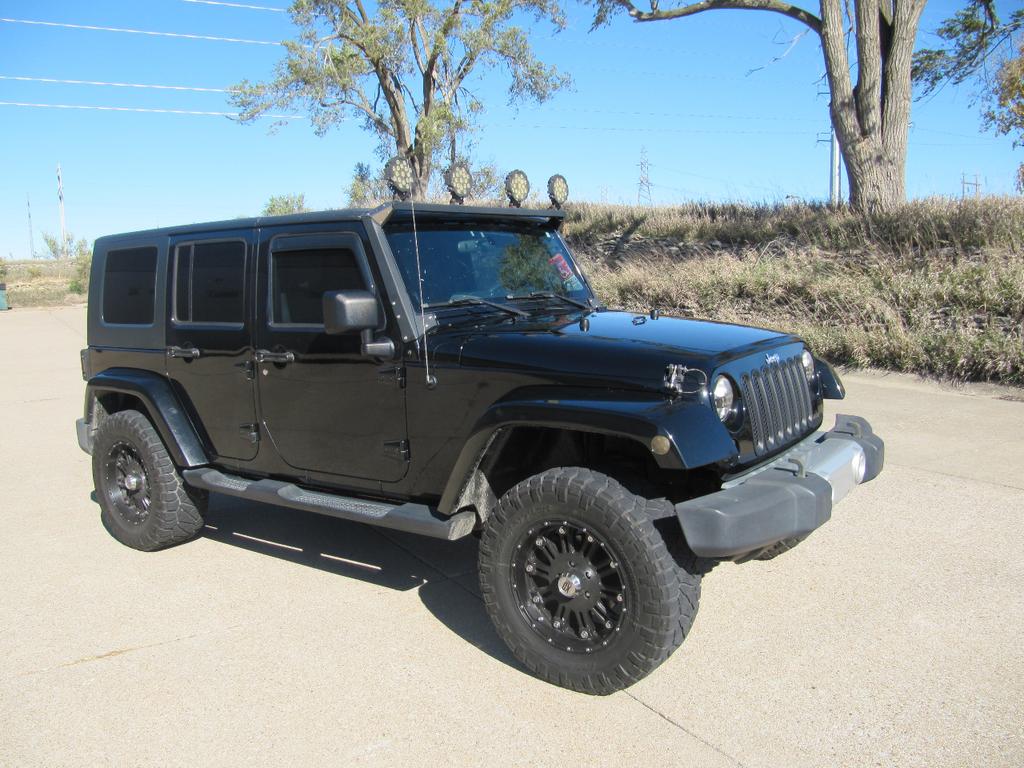 used 2010 Jeep Wrangler Unlimited car, priced at $17,900