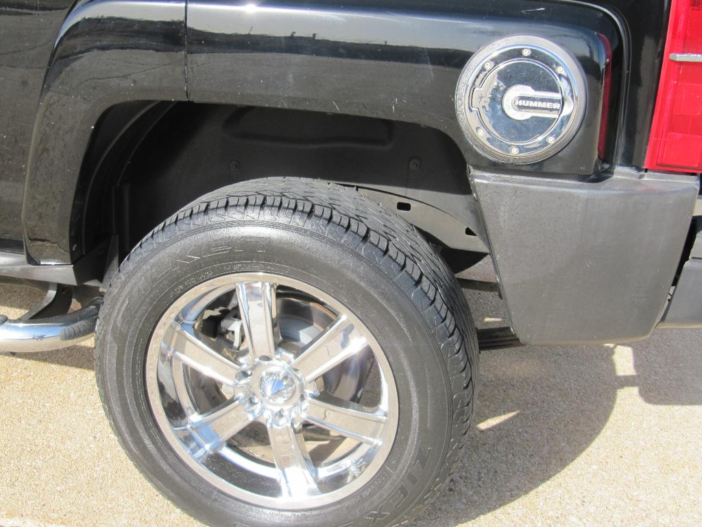 used 2007 Hummer H3 car, priced at $15,900