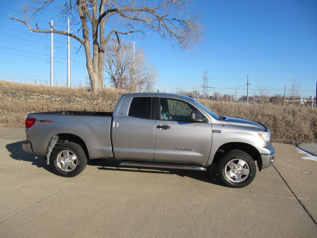 used 2007 Toyota Tundra car, priced at $14,900