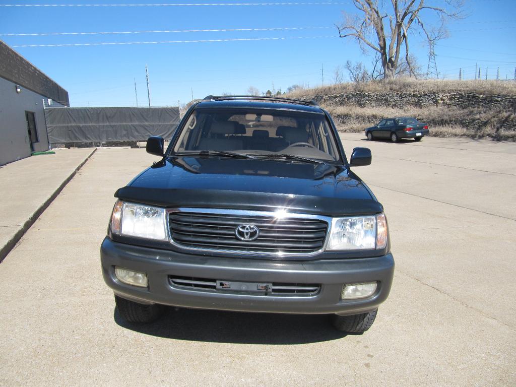 used 2000 Toyota Land Cruiser car, priced at $17,900