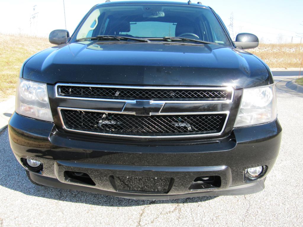 used 2008 Chevrolet Avalanche car, priced at $12,900