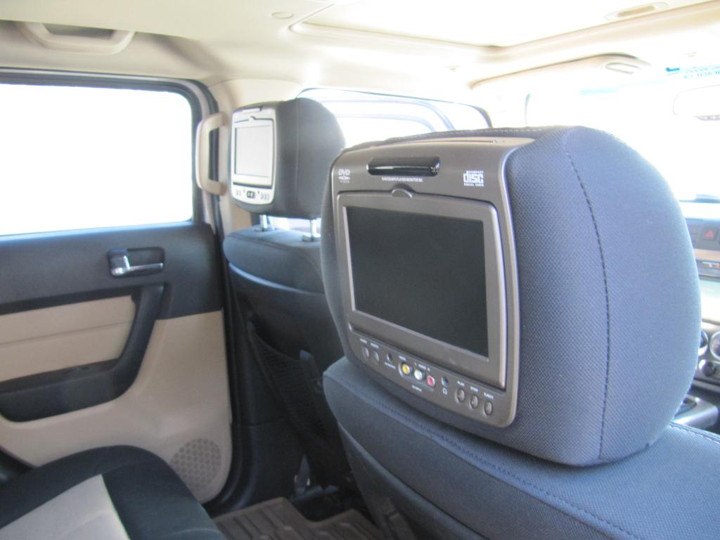 used 2006 Hummer H3 car, priced at $13,900