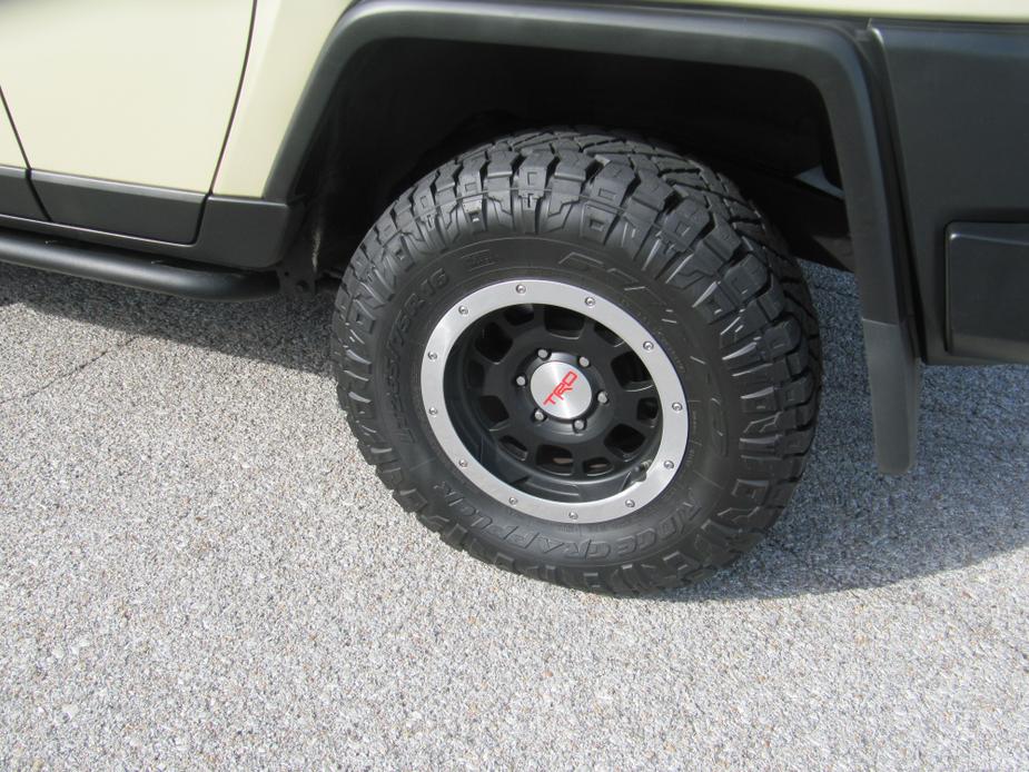 used 2010 Toyota FJ Cruiser car, priced at $29,900