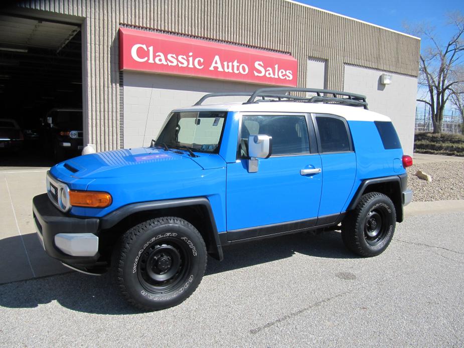 used 2007 Toyota FJ Cruiser car, priced at $22,900