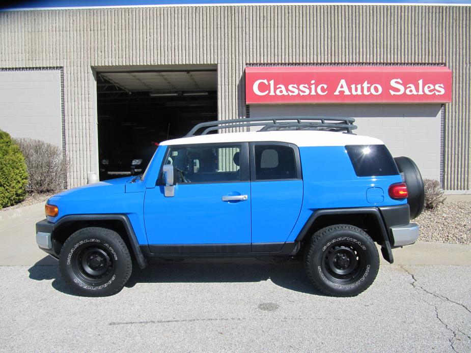 used 2007 Toyota FJ Cruiser car, priced at $22,900