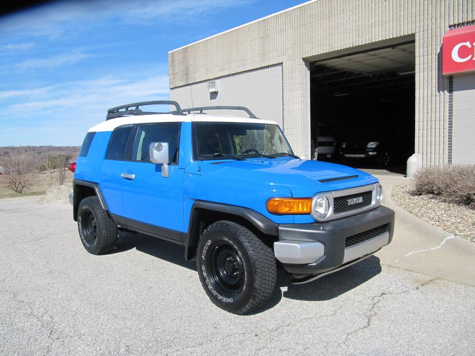 used 2007 Toyota FJ Cruiser car, priced at $22,900