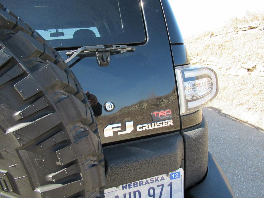 used 2007 Toyota FJ Cruiser car, priced at $32,900