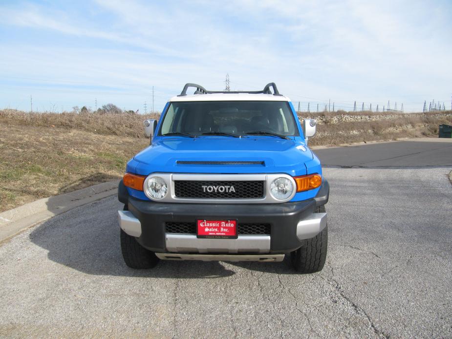 used 2007 Toyota FJ Cruiser car, priced at $22,900