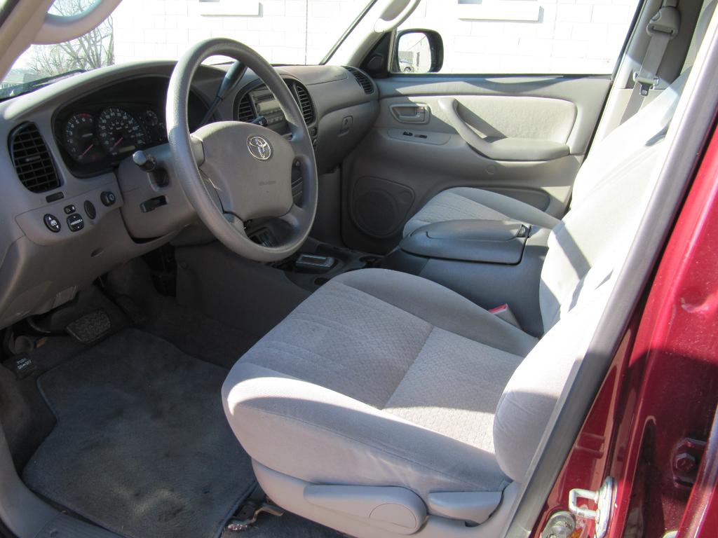 used 2006 Toyota Tundra car, priced at $14,900