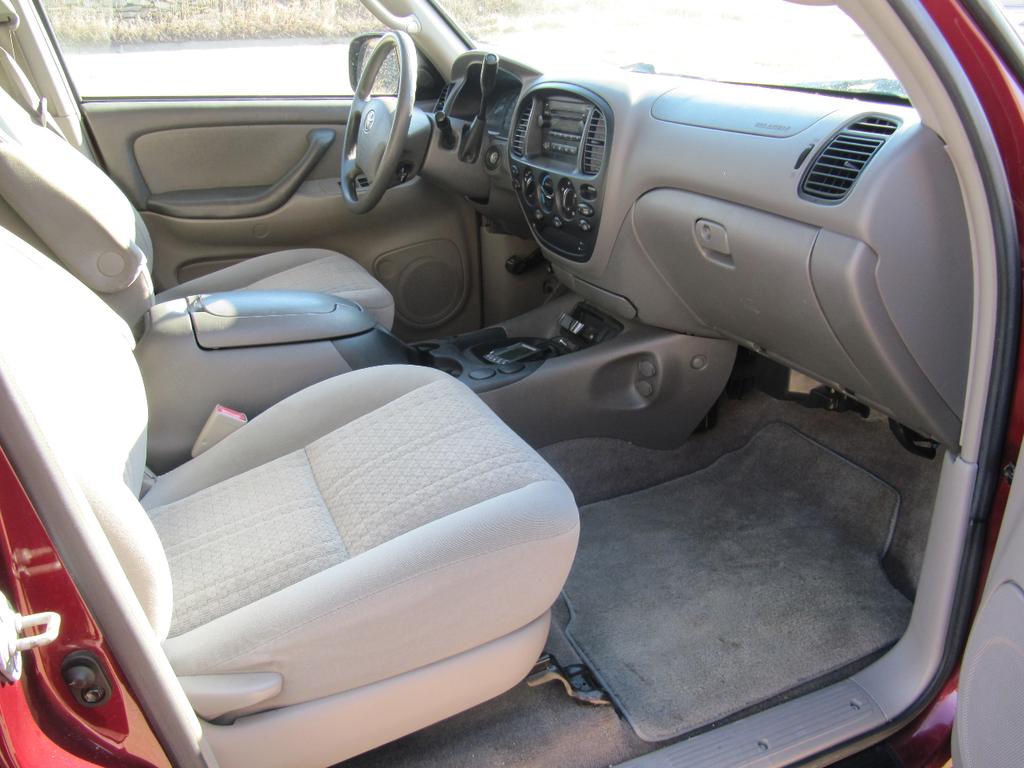 used 2006 Toyota Tundra car, priced at $14,900