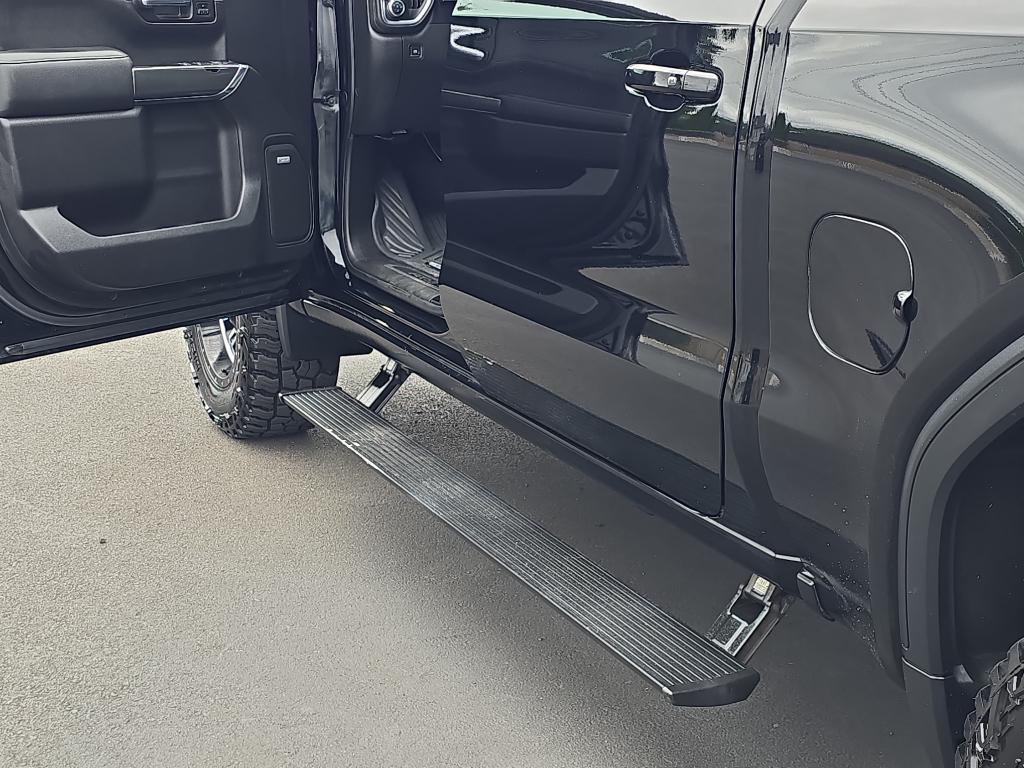 used 2020 GMC Sierra 1500 car, priced at $32,987