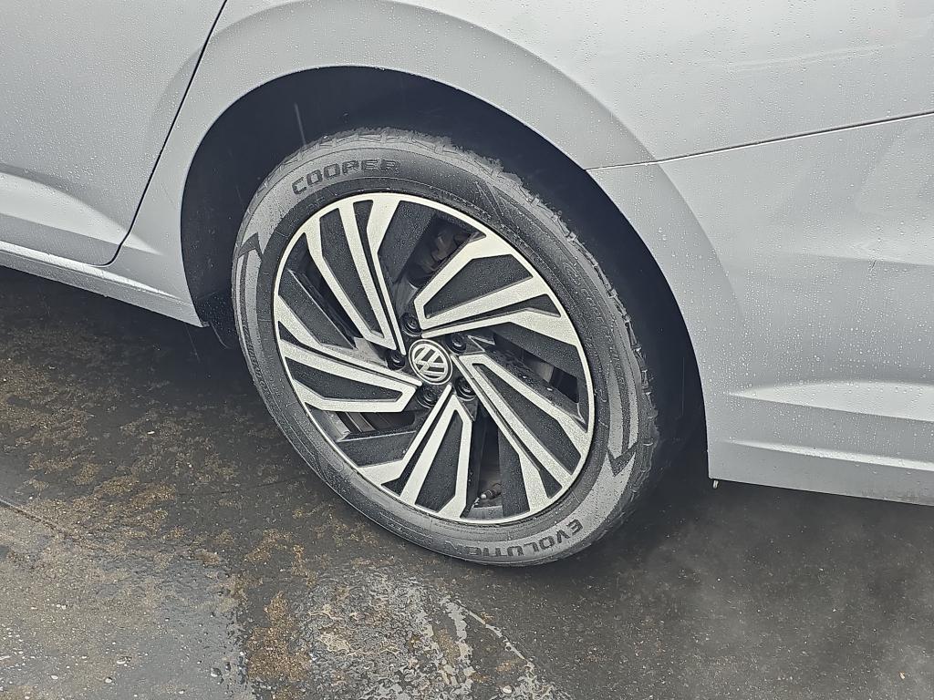 used 2021 Volkswagen Jetta car, priced at $15,297