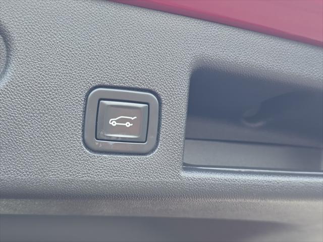 used 2021 Chevrolet Equinox car, priced at $18,995