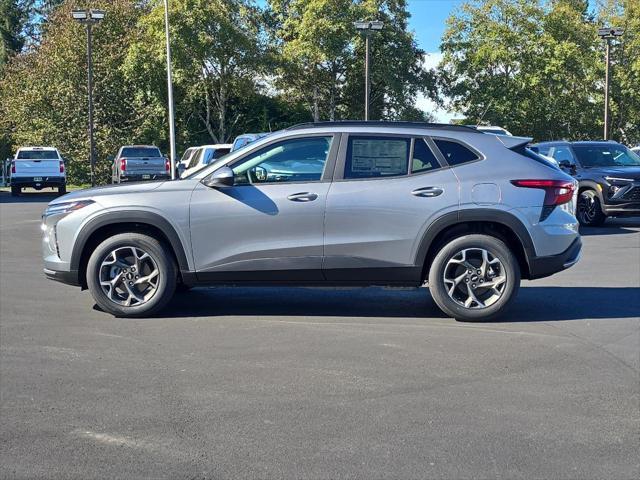 new 2025 Chevrolet Trax car, priced at $23,985