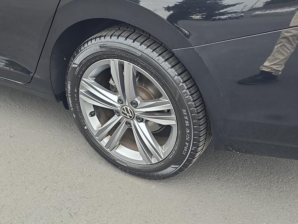 used 2024 Volkswagen Jetta car, priced at $19,987