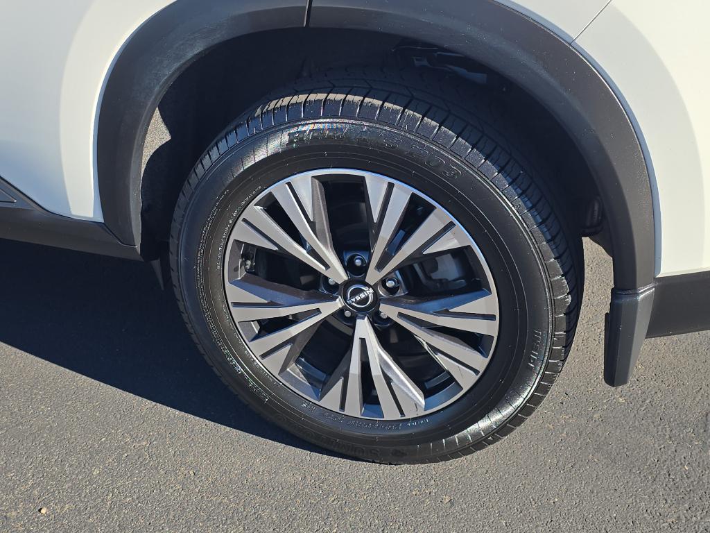 used 2023 Nissan Rogue car, priced at $18,987