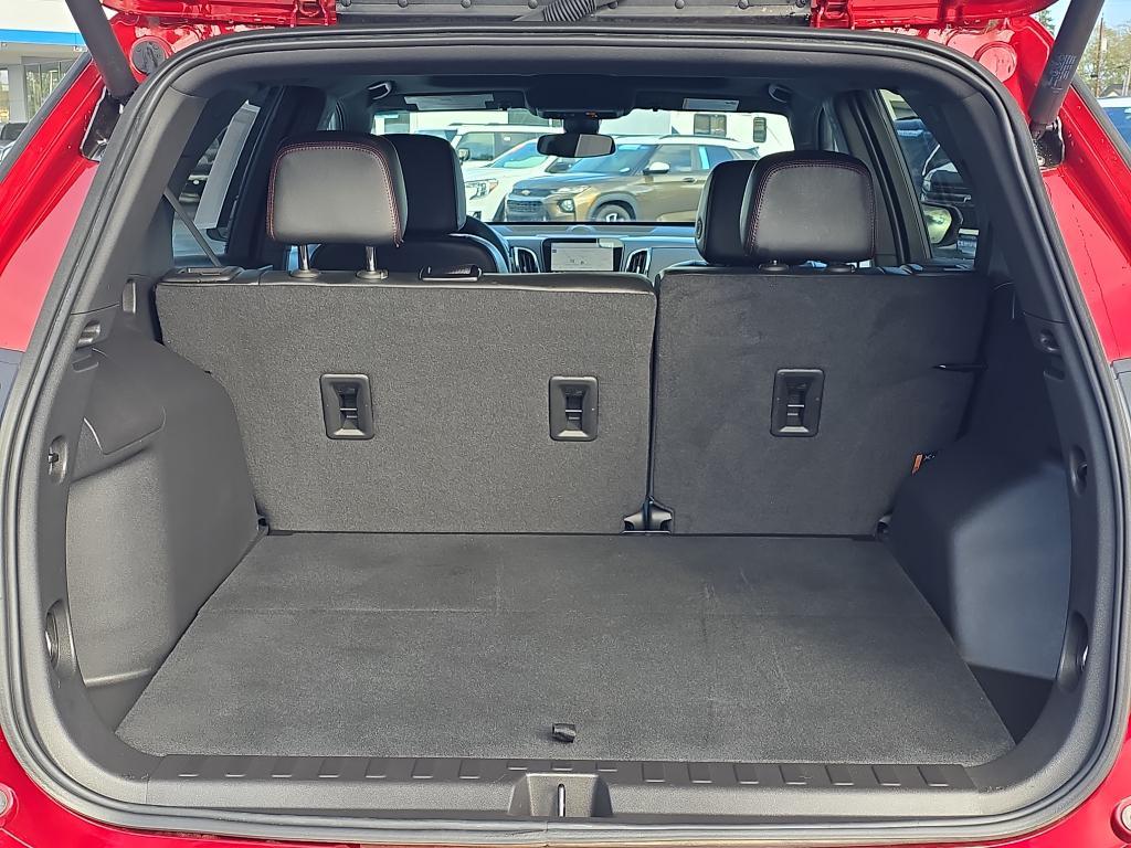 used 2024 Chevrolet Equinox car, priced at $30,987