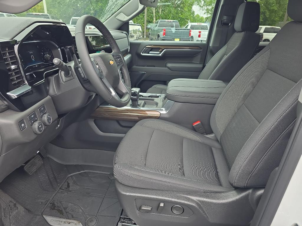 new 2025 Chevrolet Silverado 1500 car, priced at $53,704