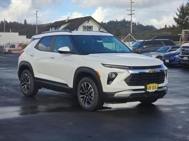 new 2025 Chevrolet TrailBlazer car, priced at $28,080