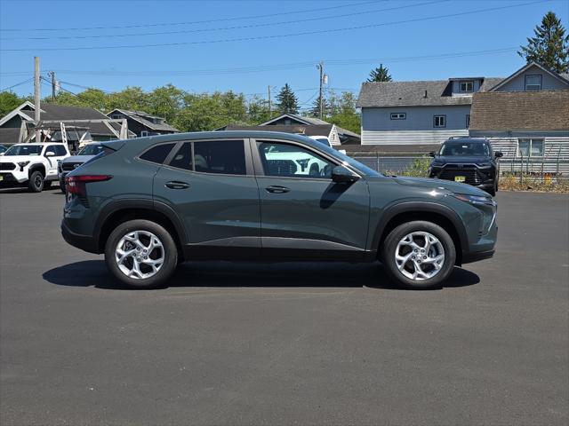 new 2025 Chevrolet Trax car, priced at $22,760